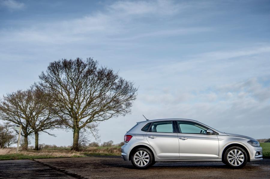  Volkswagen Polo 2017 года  (UK) (фото 6 из 40)